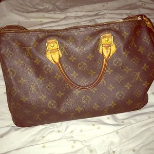 Louis Vuitton Speedy 35